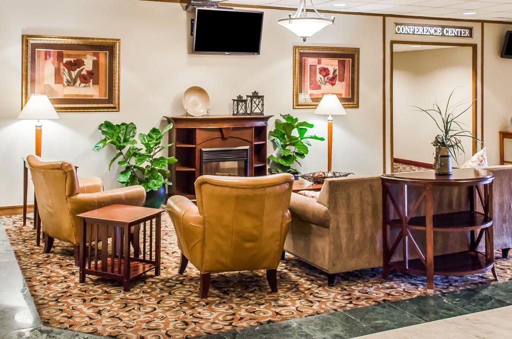 Norwood Inn Hudson Экстерьер фото
