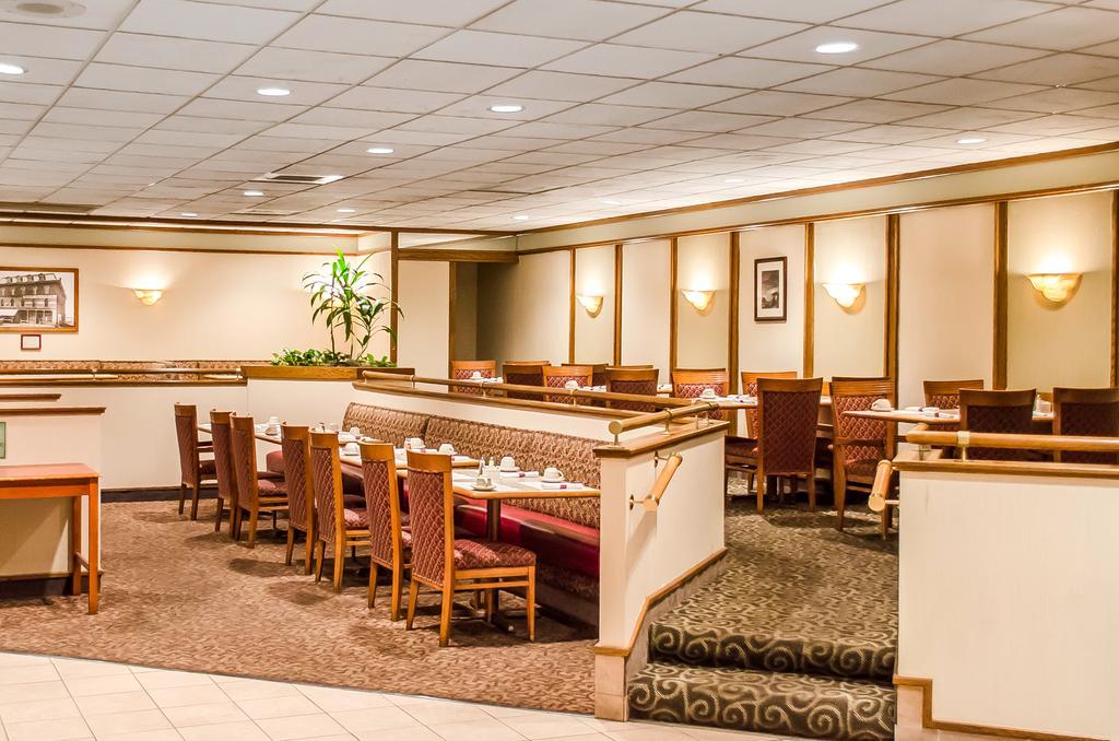 Norwood Inn Hudson Экстерьер фото