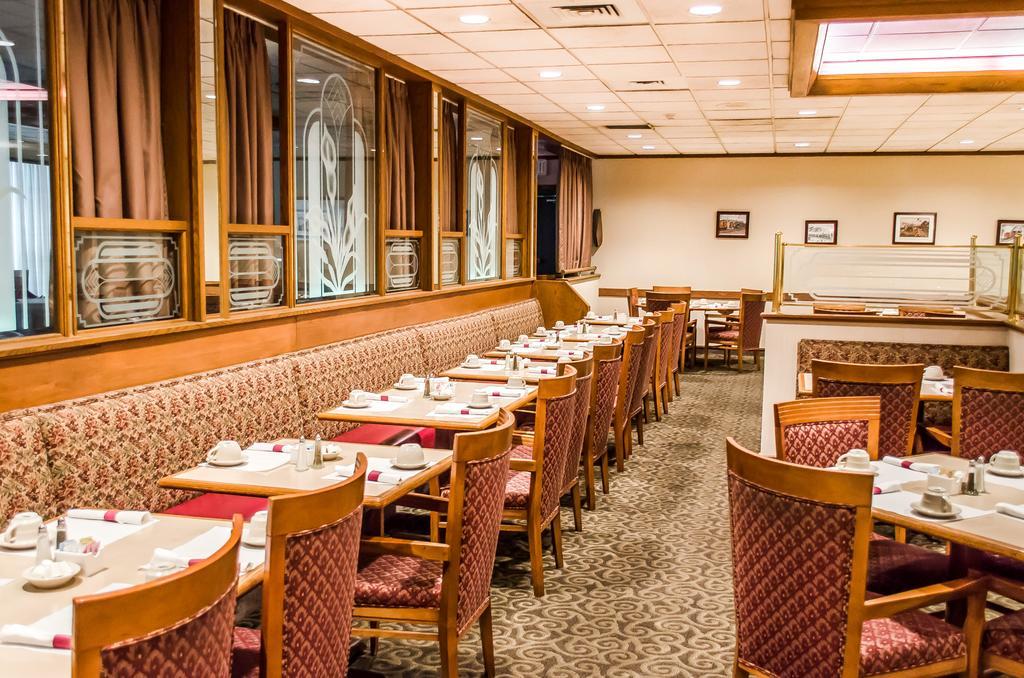 Norwood Inn Hudson Экстерьер фото