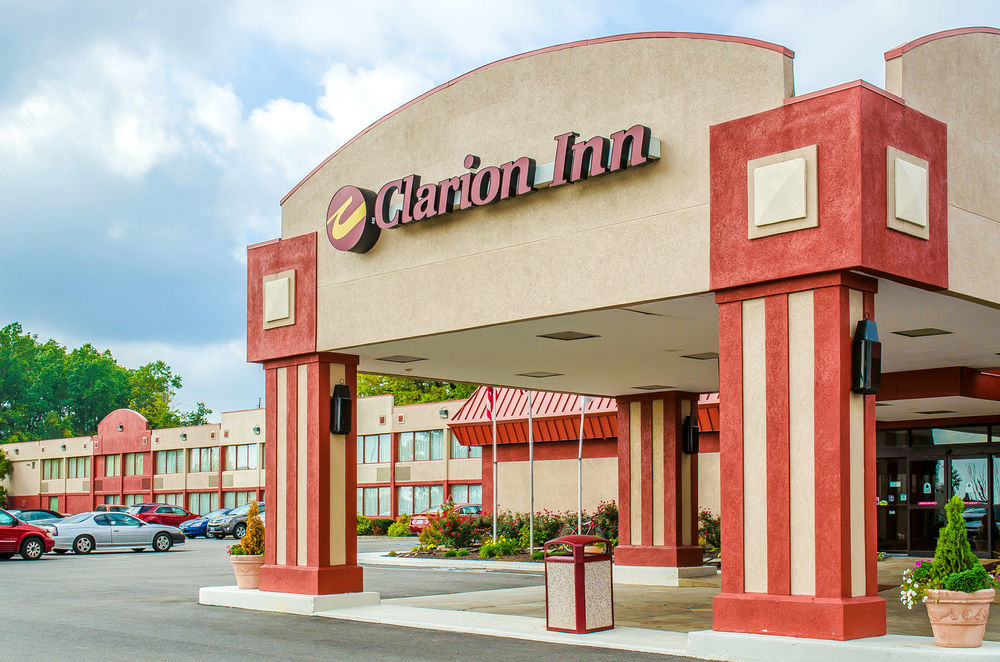Norwood Inn Hudson Экстерьер фото