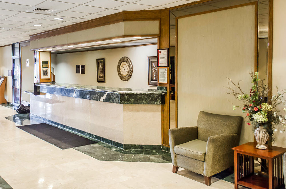 Norwood Inn Hudson Экстерьер фото